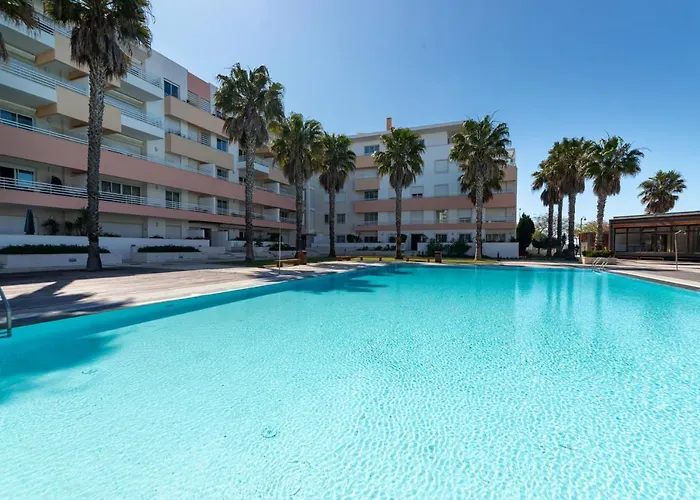 Bafureira Cascais Apartment; Condominio Privado Com Piscina
